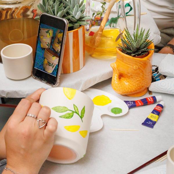 Kolibri Creatives | Verfpakket voor het schilderen van 4 bloempotten | voor minimaal 4 personen | Beginnende artiest (pakket S)