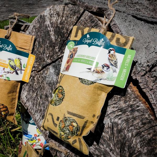 Buffet d'oiseaux | Bird Food ECO Bag Mix Ensemble de 4 | 4x 300gr